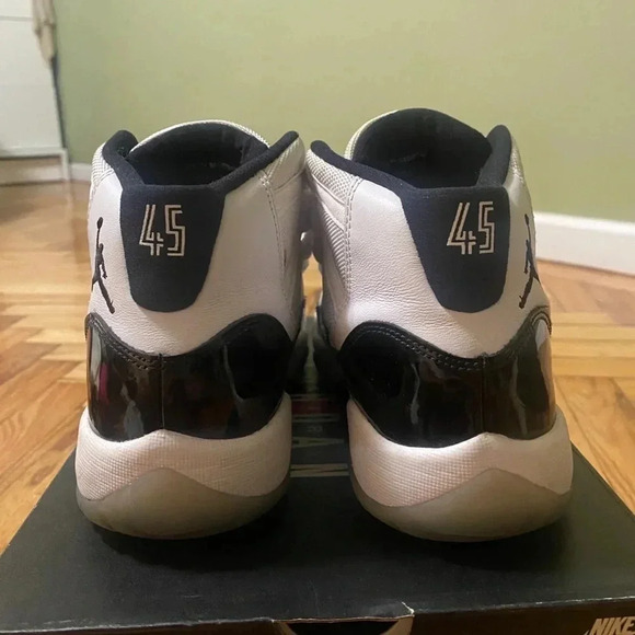 Jordan 11 Retro
Concord (2018) (GS - Picture 5 of 6